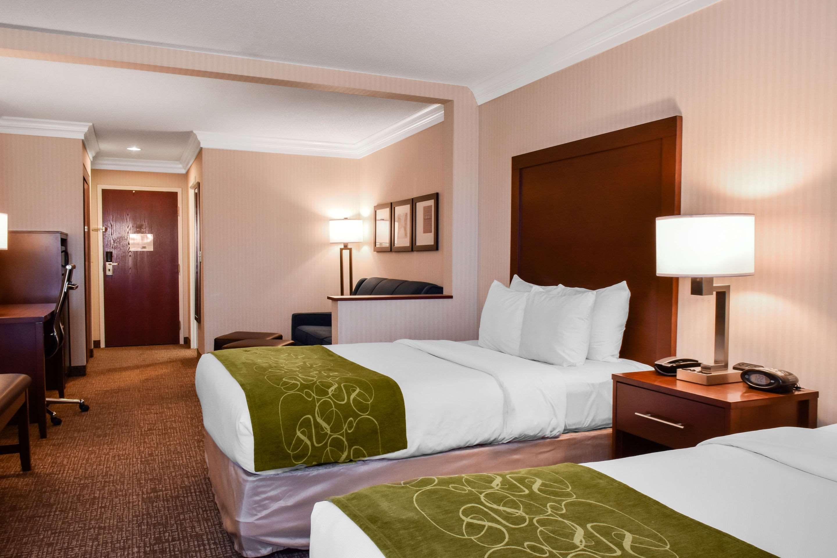Comfort Suites Downtown Carlisle Ngoại thất bức ảnh